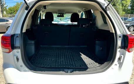 Mitsubishi Outlander III рестайлинг 3, 2021 год, 2 210 000 рублей, 19 фотография