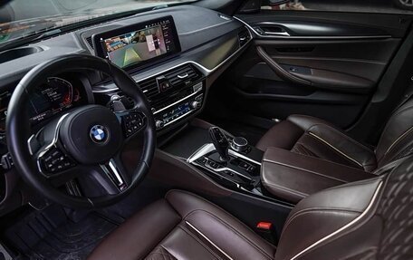 BMW 5 серия, 2022 год, 5 600 000 рублей, 5 фотография
