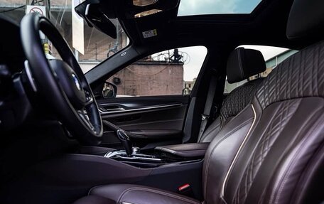 BMW 5 серия, 2022 год, 5 600 000 рублей, 15 фотография