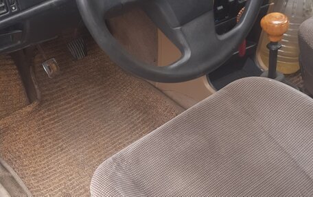 Opel Kadett E рестайлинг, 1985 год, 130 000 рублей, 8 фотография