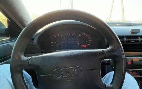 Audi A4, 1996 год, 305 000 рублей, 12 фотография