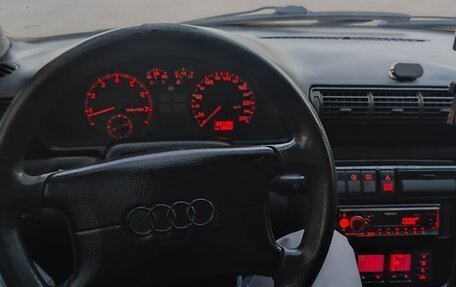 Audi A4, 1996 год, 305 000 рублей, 17 фотография