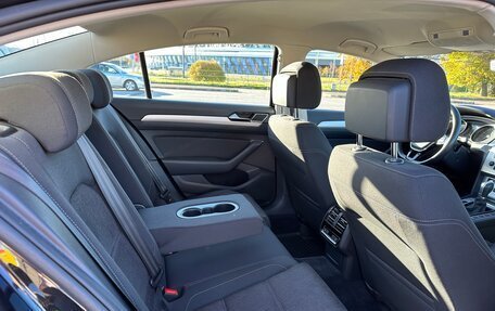 Volkswagen Passat B8 рестайлинг, 2015 год, 1 880 000 рублей, 22 фотография