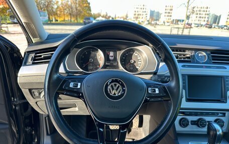 Volkswagen Passat B8 рестайлинг, 2015 год, 1 880 000 рублей, 15 фотография