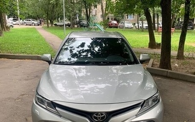 Toyota Camry, 2020 год, 2 100 000 рублей, 1 фотография
