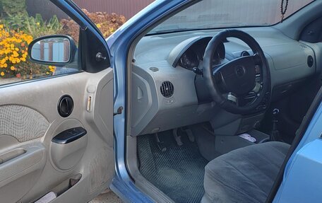 Chevrolet Aveo III, 2004 год, 300 000 рублей, 2 фотография