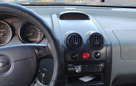 Chevrolet Aveo III, 2004 год, 300 000 рублей, 3 фотография