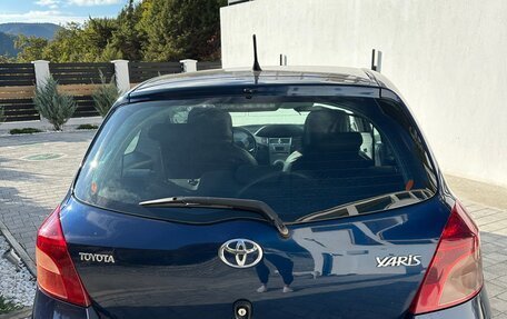 Toyota Yaris III рестайлинг, 2008 год, 550 000 рублей, 6 фотография