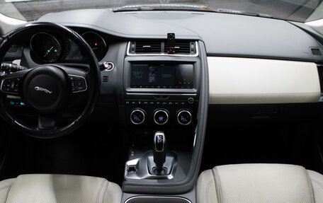 Jaguar E-Pace, 2018 год, 2 199 000 рублей, 10 фотография