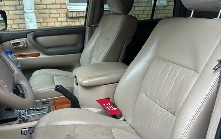 Toyota Land Cruiser 100 рестайлинг 2, 2005 год, 1 800 000 рублей, 3 фотография
