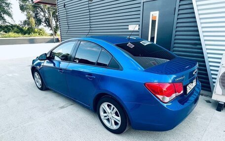 Chevrolet Cruze II, 2011 год, 685 000 рублей, 7 фотография