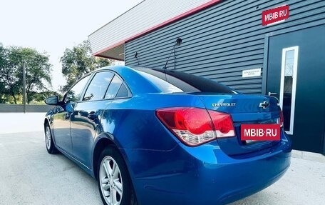 Chevrolet Cruze II, 2011 год, 685 000 рублей, 9 фотография