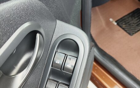 Renault Duster I рестайлинг, 2014 год, 1 300 000 рублей, 19 фотография