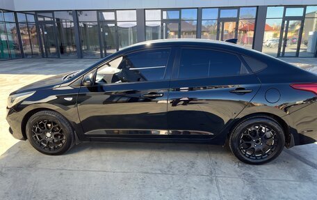 Hyundai Solaris II рестайлинг, 2017 год, 1 199 999 рублей, 7 фотография