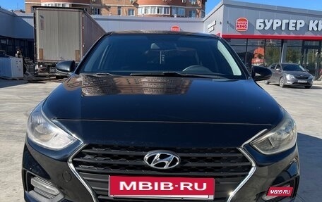 Hyundai Solaris II рестайлинг, 2017 год, 1 199 999 рублей, 3 фотография