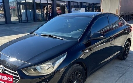 Hyundai Solaris II рестайлинг, 2017 год, 1 199 999 рублей, 2 фотография