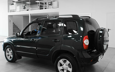 Chevrolet Niva I рестайлинг, 2018 год, 750 000 рублей, 4 фотография
