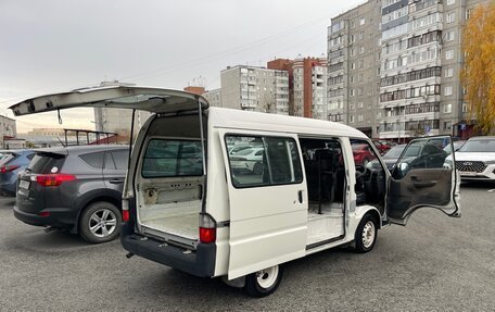 Mazda Bongo IV, 2003 год, 450 000 рублей, 15 фотография