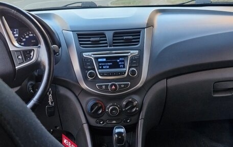 Hyundai Solaris II рестайлинг, 2014 год, 900 000 рублей, 8 фотография