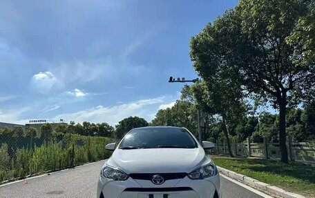 Toyota Yaris XP150 рестайлинг, 2021 год, 950 000 рублей, 2 фотография