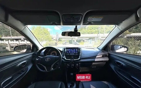 Toyota Yaris XP150 рестайлинг, 2021 год, 950 000 рублей, 8 фотография