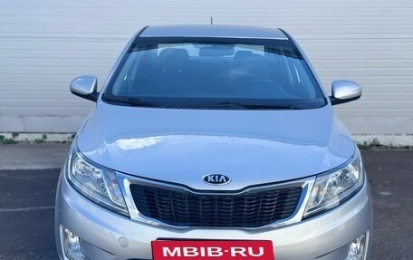 KIA Rio III рестайлинг, 2014 год, 880 000 рублей, 2 фотография