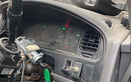 Mitsubishi Delica IV, 1996 год, 450 000 рублей, 3 фотография