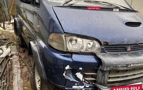 Mitsubishi Delica IV, 1996 год, 450 000 рублей, 4 фотография