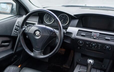 BMW 5 серия, 2005 год, 900 000 рублей, 9 фотография