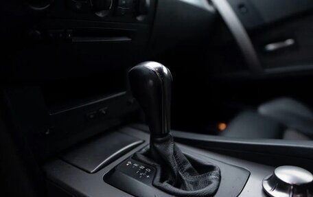 BMW 5 серия, 2005 год, 900 000 рублей, 11 фотография