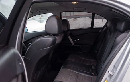 BMW 5 серия, 2005 год, 900 000 рублей, 15 фотография