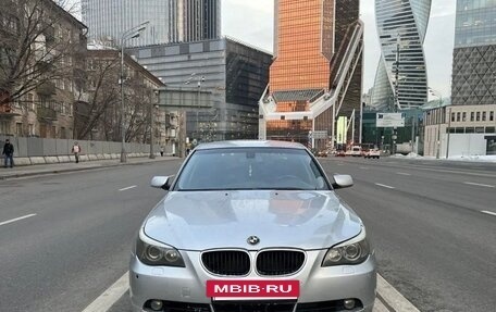 BMW 5 серия, 2005 год, 900 000 рублей, 6 фотография