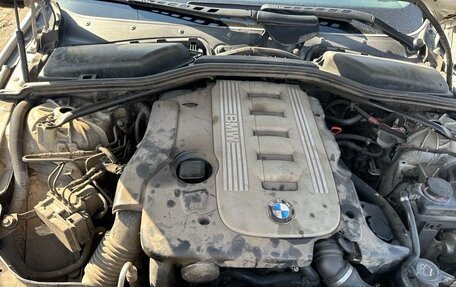 BMW 5 серия, 2005 год, 900 000 рублей, 19 фотография