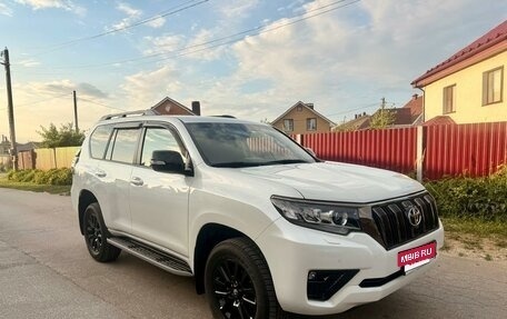 Toyota Land Cruiser Prado 150 рестайлинг 2, 2022 год, 8 200 000 рублей, 2 фотография