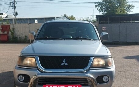 Mitsubishi Pajero Sport II рестайлинг, 2004 год, 690 000 рублей, 2 фотография