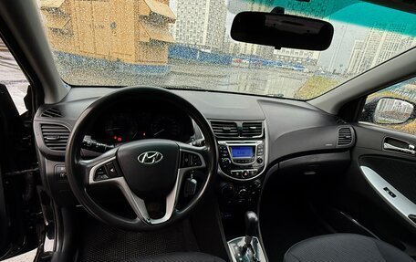 Hyundai Solaris II рестайлинг, 2013 год, 1 050 000 рублей, 5 фотография