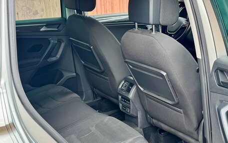 Volkswagen Tiguan II, 2020 год, 2 380 000 рублей, 10 фотография