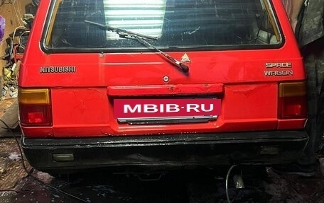 Mitsubishi Space Wagon III, 1985 год, 193 000 рублей, 7 фотография