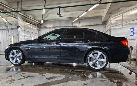 BMW 5 серия, 2010 год, 2 000 000 рублей, 2 фотография
