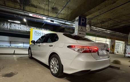 Toyota Camry, 2019 год, 3 050 000 рублей, 12 фотография