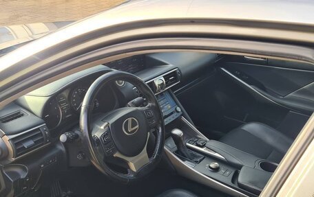 Lexus IS III, 2018 год, 2 490 000 рублей, 9 фотография