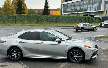 Toyota Camry, 2021 год, 2 450 000 рублей, 3 фотография