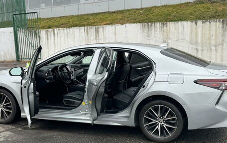 Toyota Camry, 2021 год, 2 450 000 рублей, 6 фотография