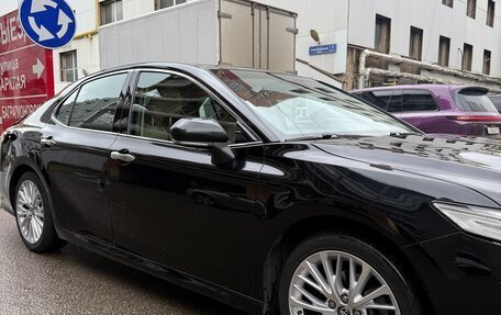 Toyota Camry, 2018 год, 2 230 000 рублей, 4 фотография