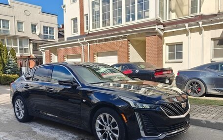 Cadillac CT5 I, 2020 год, 2 750 000 рублей, 2 фотография