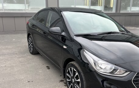 Hyundai Solaris II рестайлинг, 2018 год, 1 060 000 рублей, 3 фотография