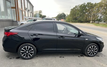 Hyundai Solaris II рестайлинг, 2018 год, 1 060 000 рублей, 4 фотография