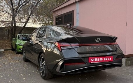 Hyundai Elantra, 2024 год, 2 350 000 рублей, 5 фотография