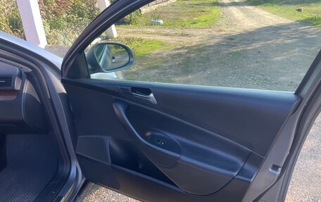 Volkswagen Passat B6, 2005 год, 650 000 рублей, 7 фотография
