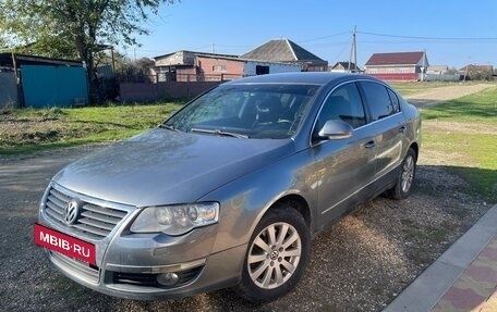 Volkswagen Passat B6, 2005 год, 650 000 рублей, 3 фотография
